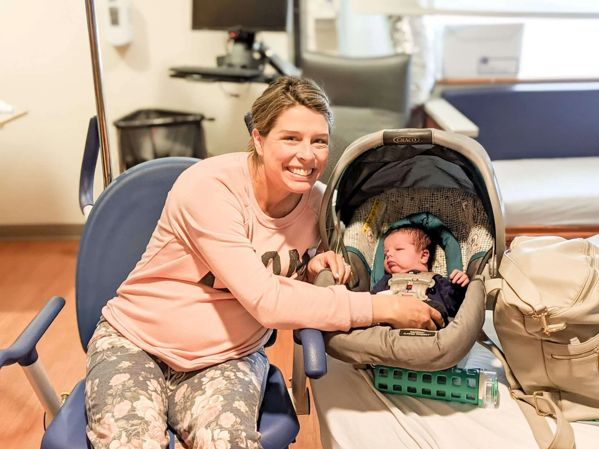 how to look & feel good after having a baby - postpartum cute outfits clothes