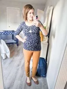 Easy to create maternity outfits I wore during the spring and summer using a minimalist capsule wardrobe #spring #winter #style #maternity #pregnancy #outfits